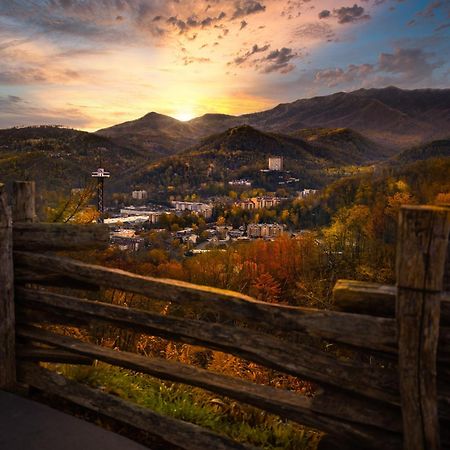 Bridgewood Cabin, Hot Tub, 1089 Of Free Attraction Tickets For Each Paid Day, Dollywood And More! Pigeon Forge Exterior foto