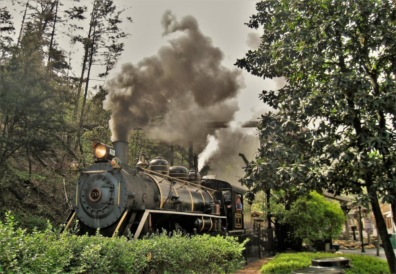 Bridgewood Cabin, Hot Tub, 1089 Of Free Attraction Tickets For Each Paid Day, Dollywood And More! Pigeon Forge Exterior foto
