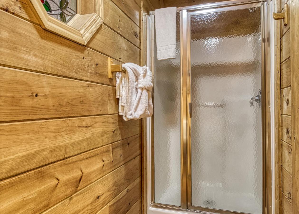 Bridgewood Cabin, Hot Tub, 1089 Of Free Attraction Tickets For Each Paid Day, Dollywood And More! Pigeon Forge Exterior foto